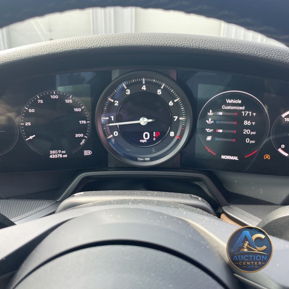 2021 Porsche 911 Carrera