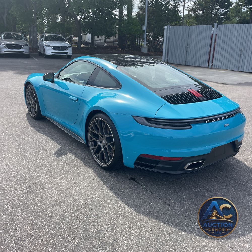 2021 Porsche 911 Carrera