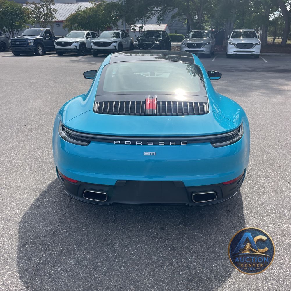 2021 Porsche 911 Carrera