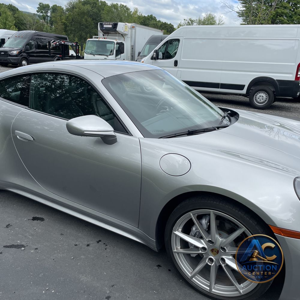 2021 Porsche 911 Carrera