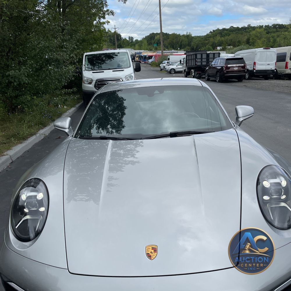 2021 Porsche 911 Carrera