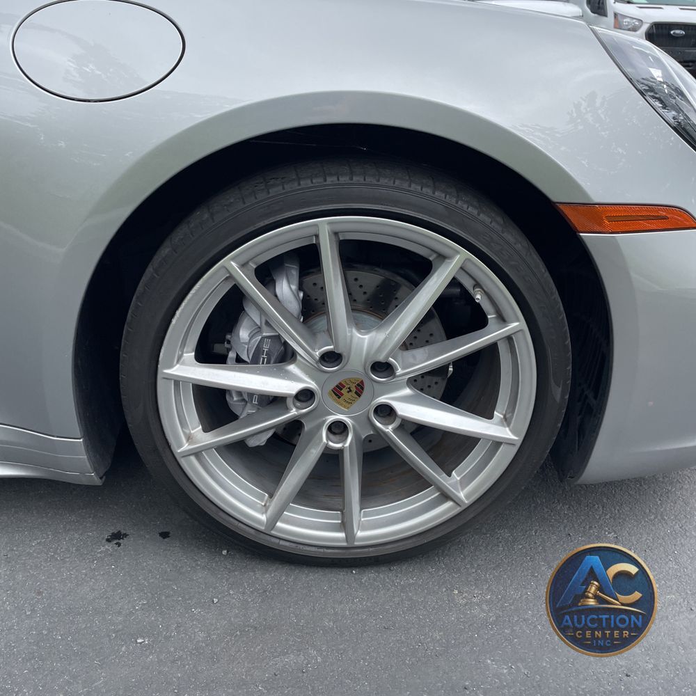 2021 Porsche 911 Carrera