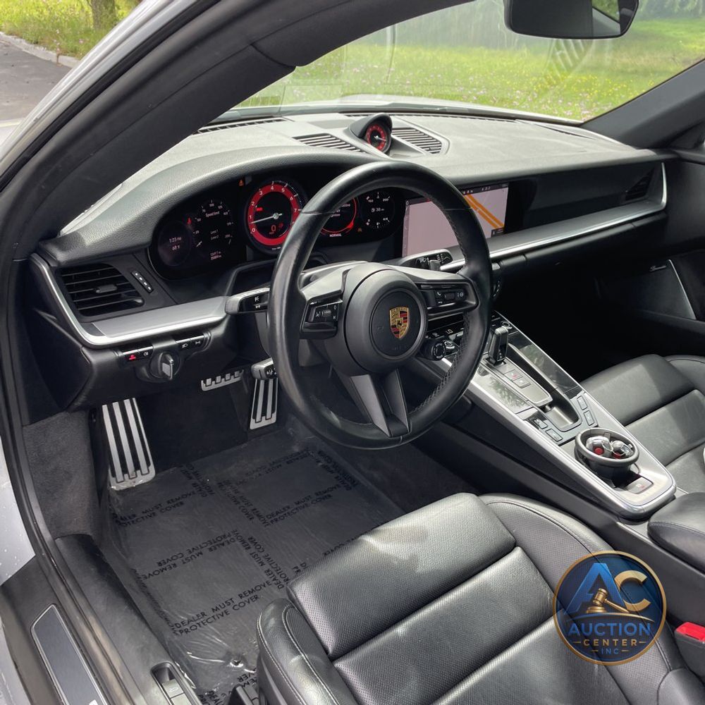 2021 Porsche 911 Carrera