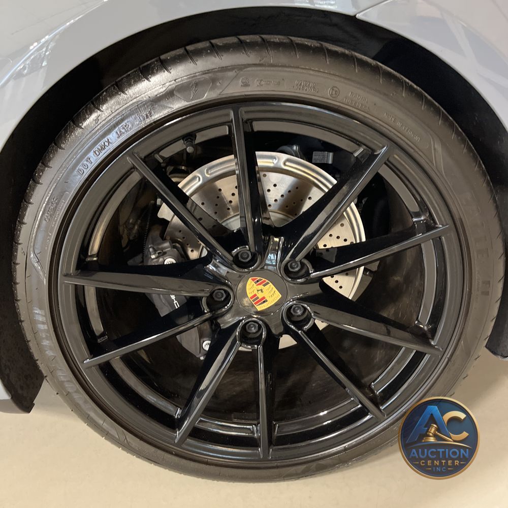 2023 Porsche 911 Carrera