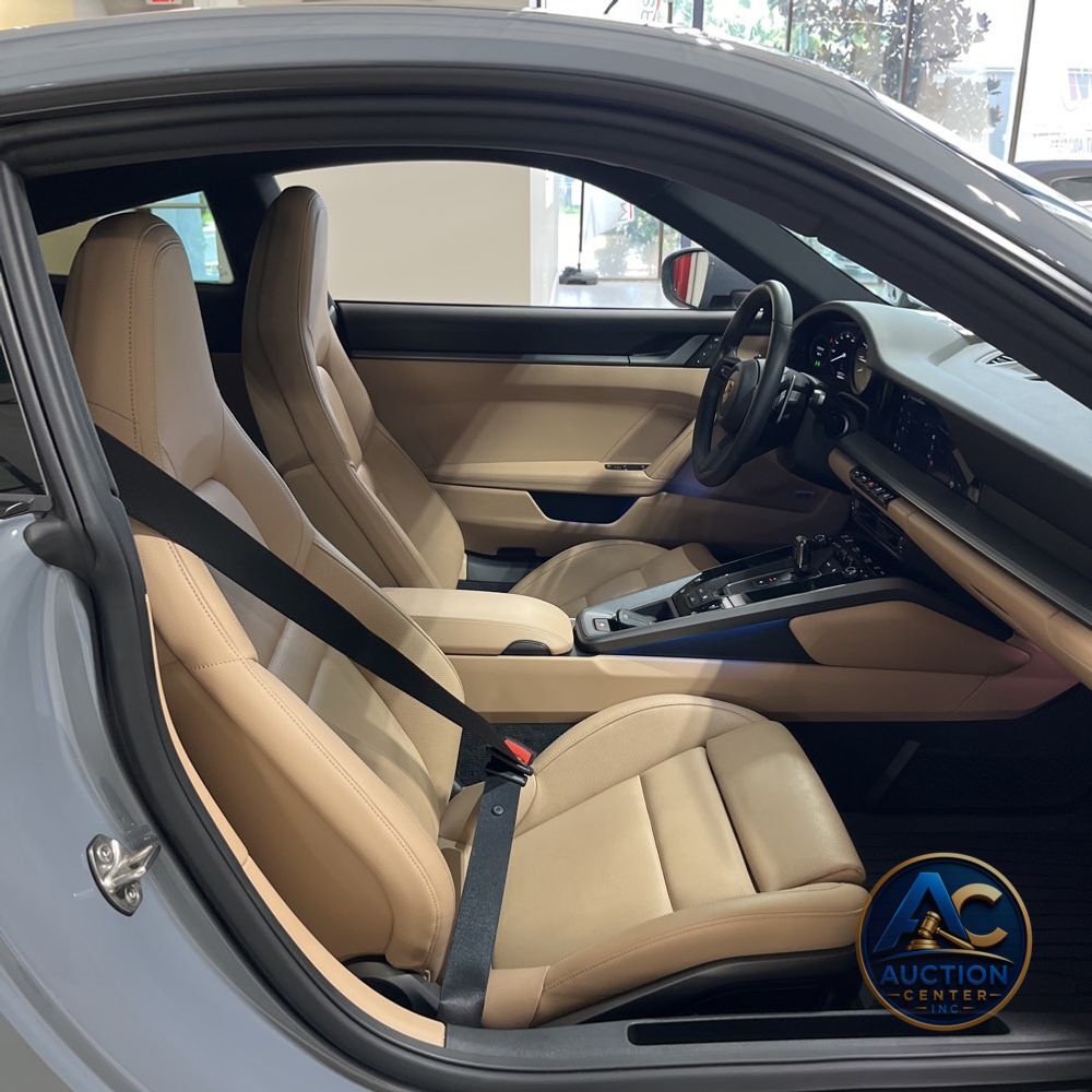 2023 Porsche 911 Carrera