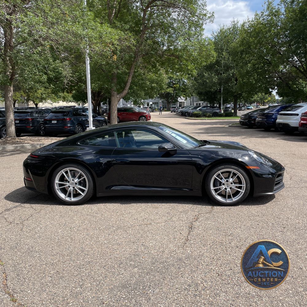 2025 Porsche 911 Carrera