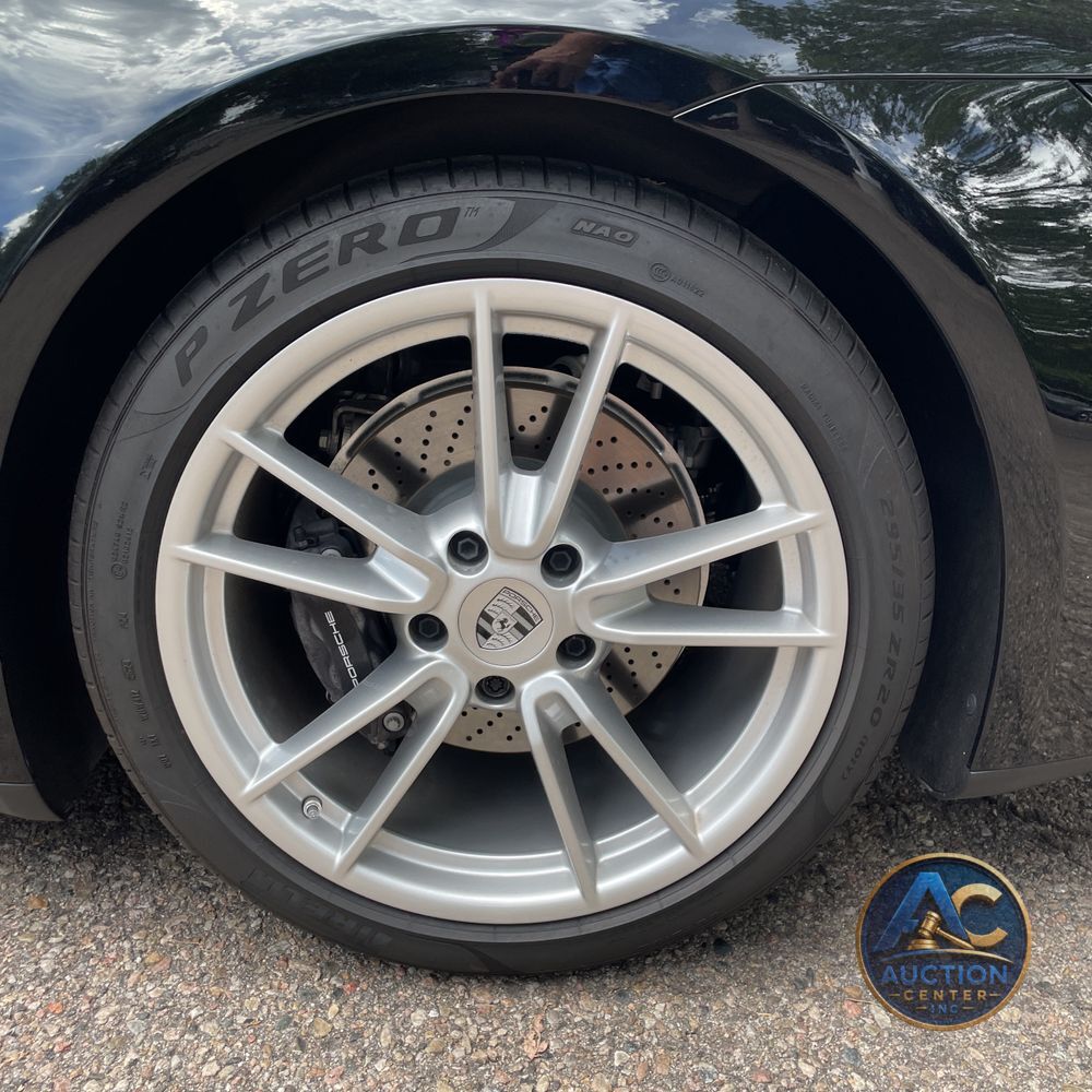 2025 Porsche 911 Carrera