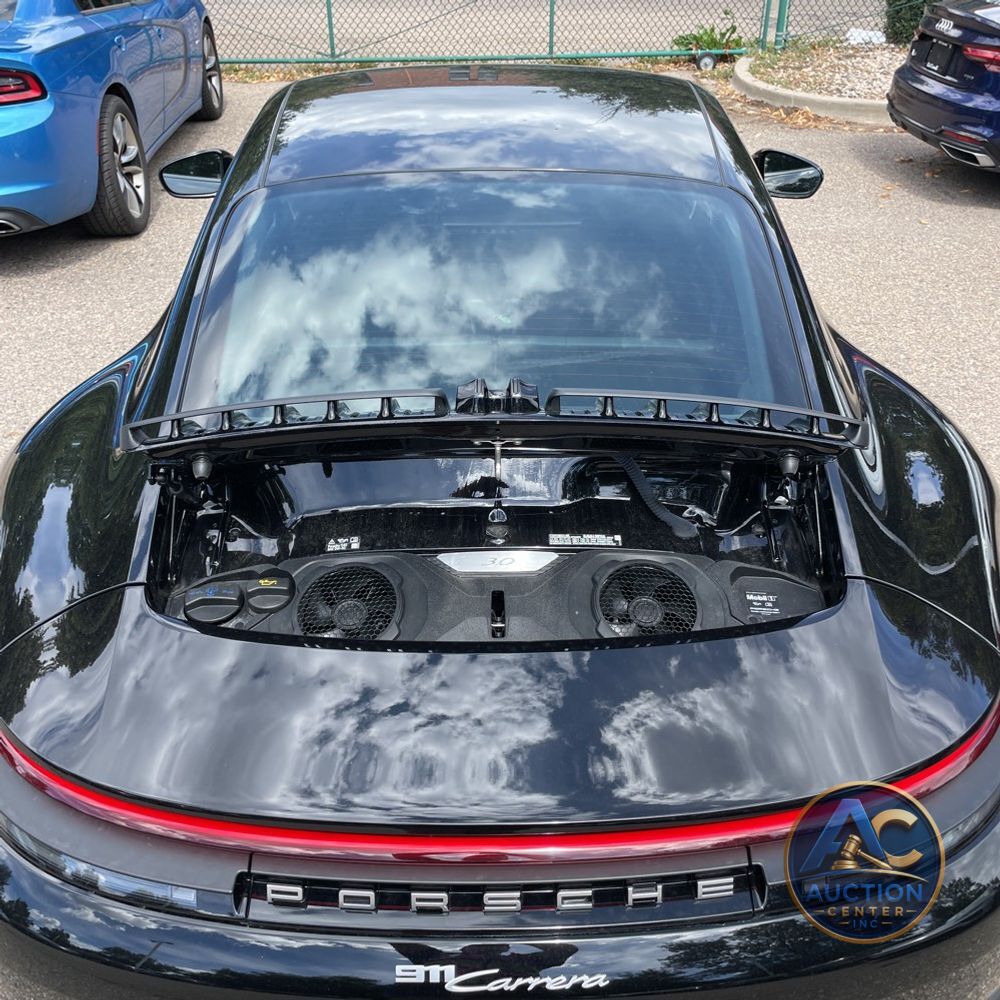 2025 Porsche 911 Carrera