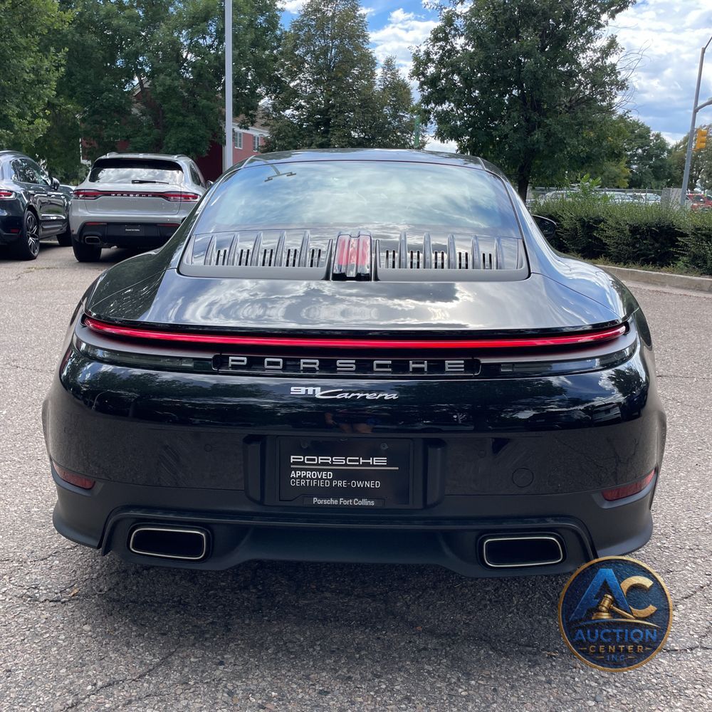 2025 Porsche 911 Carrera