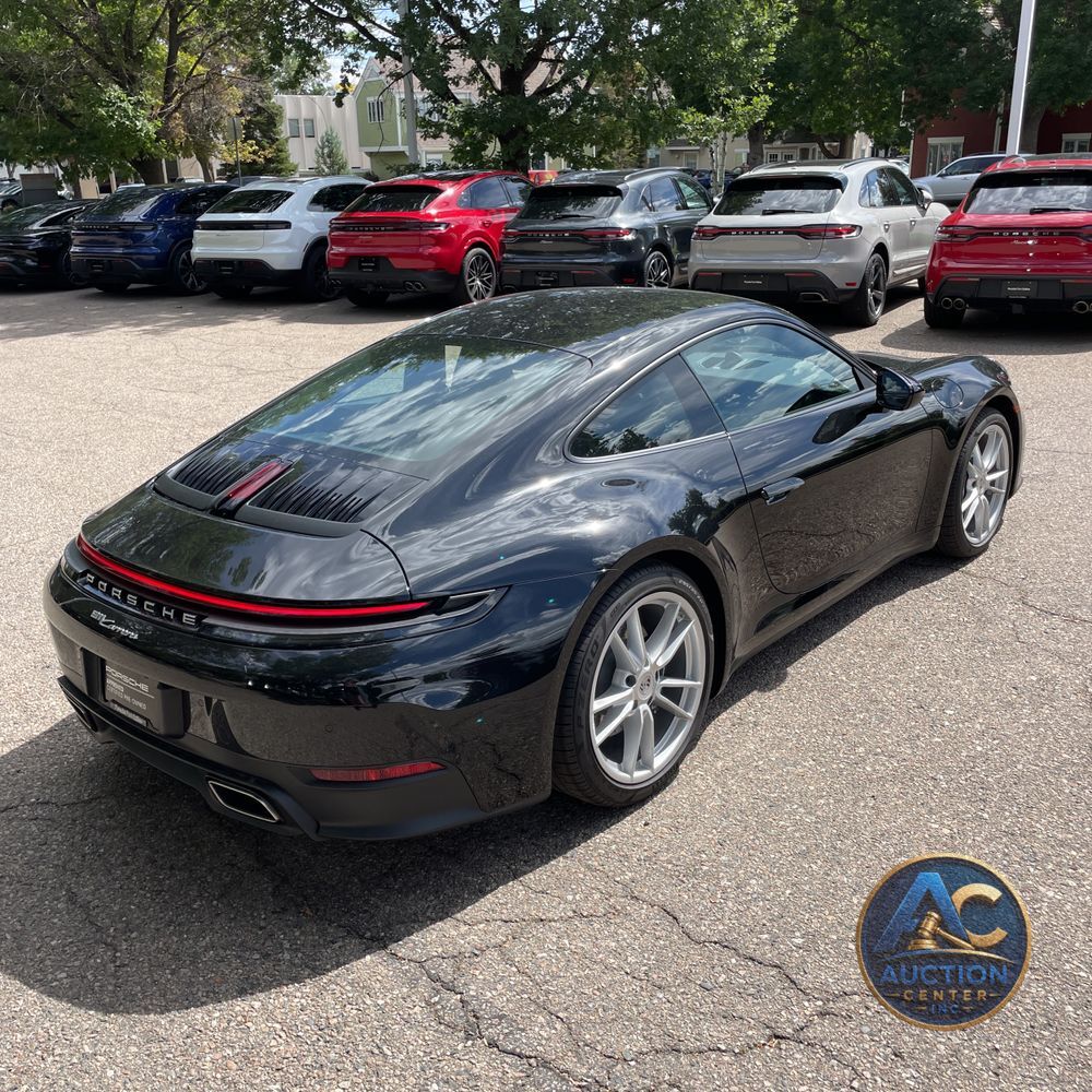 2025 Porsche 911 Carrera