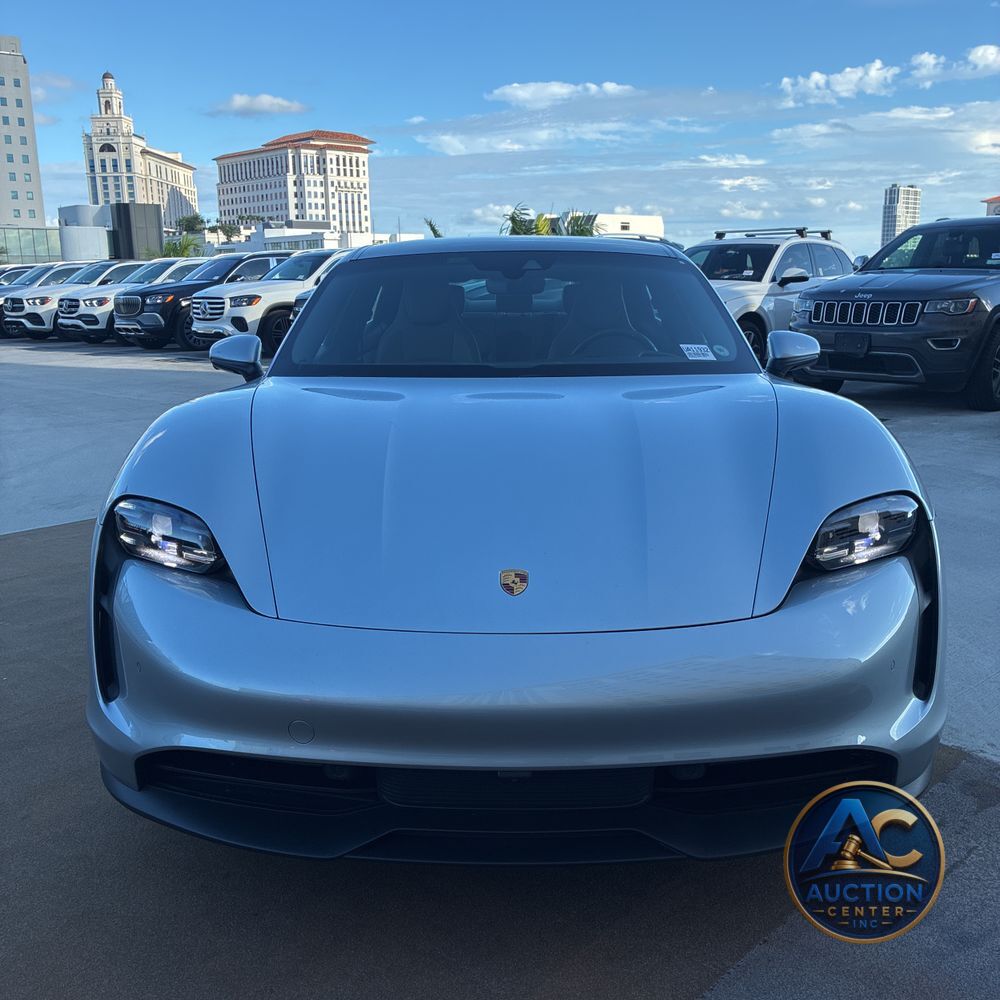 2022 Porsche Taycan Base