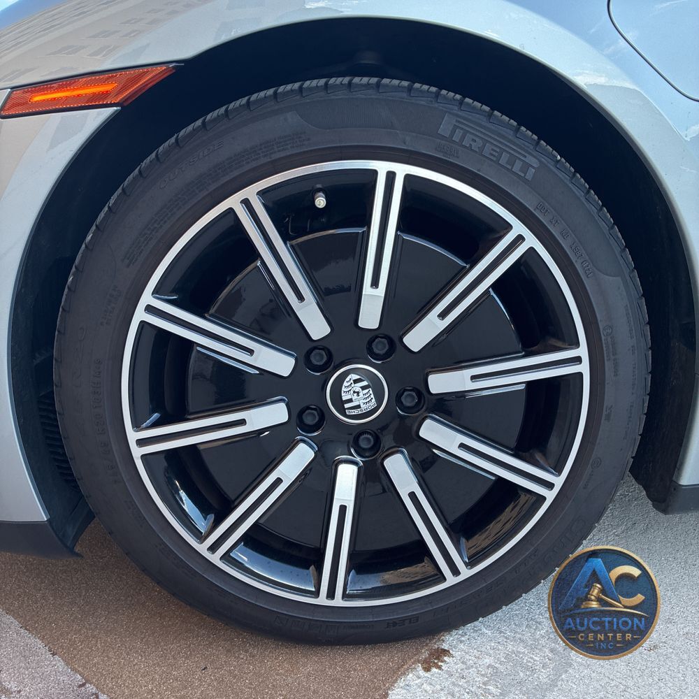 2022 Porsche Taycan Base