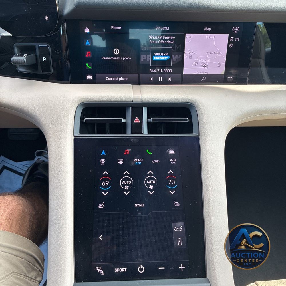 2021 Porsche Taycan Base