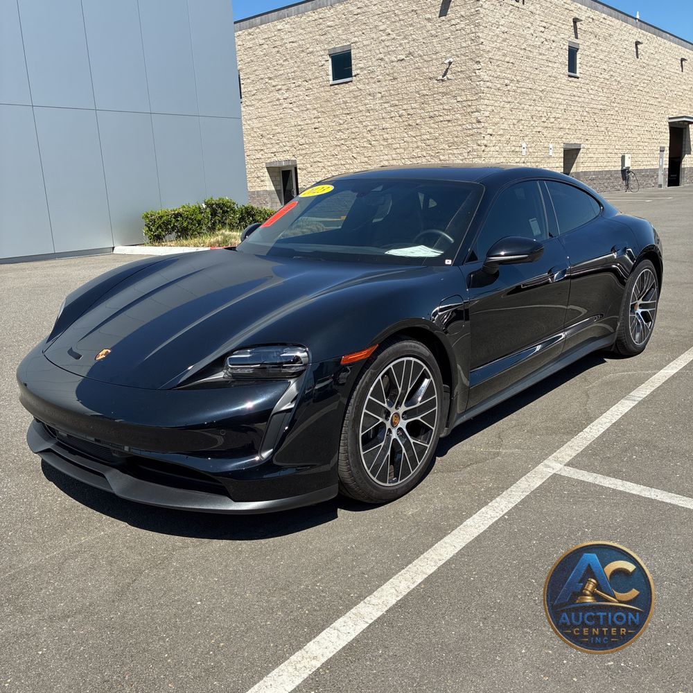 2023 Porsche Taycan Base