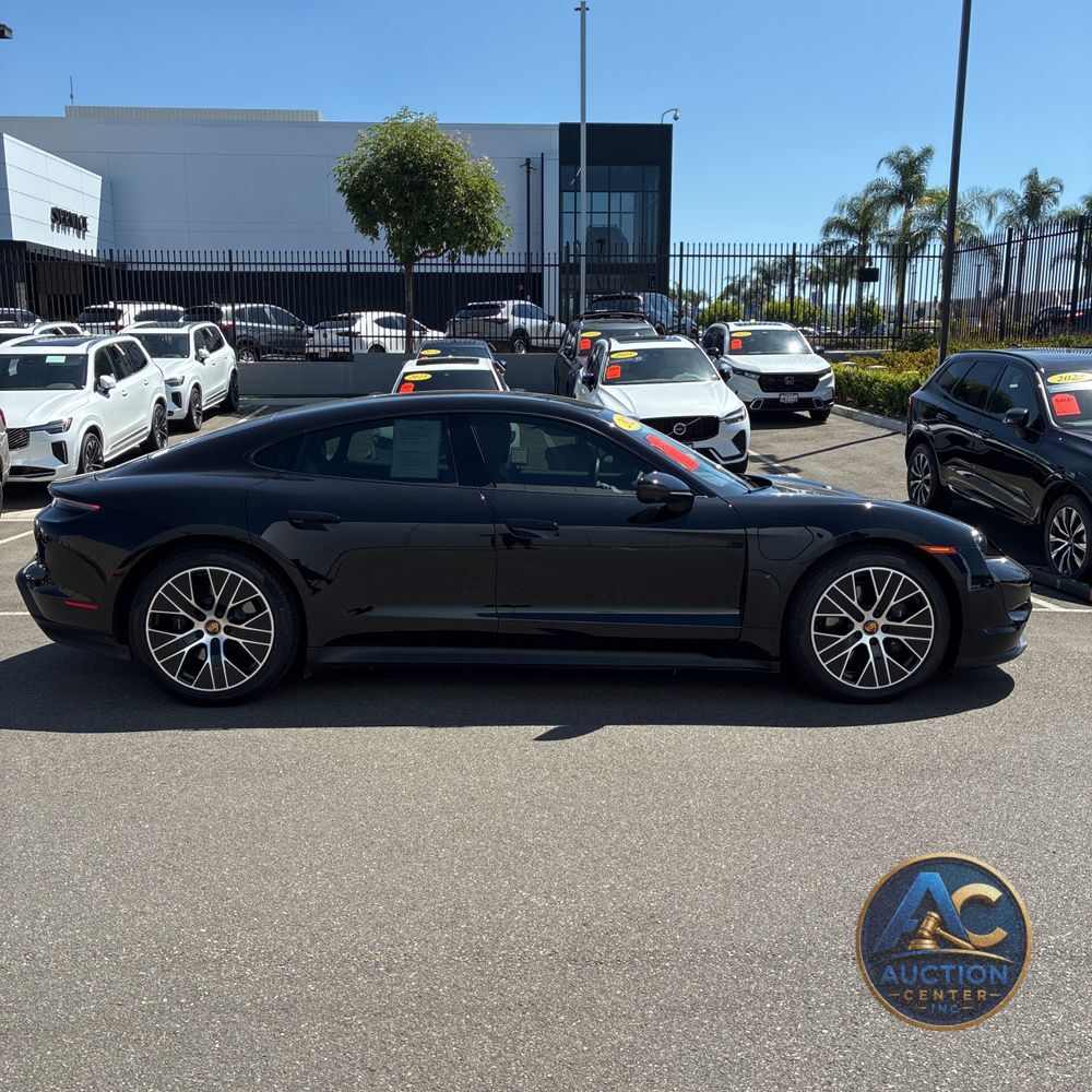 2023 Porsche Taycan Base