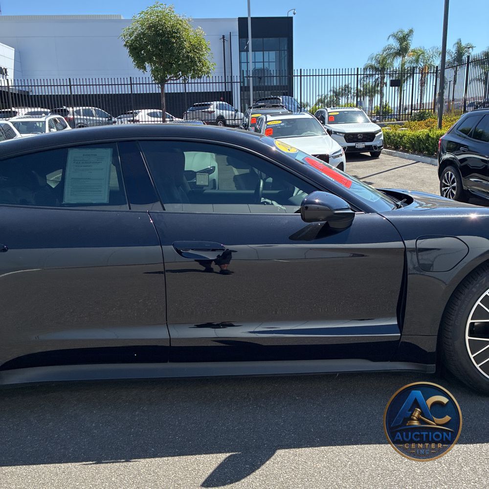 2023 Porsche Taycan Base
