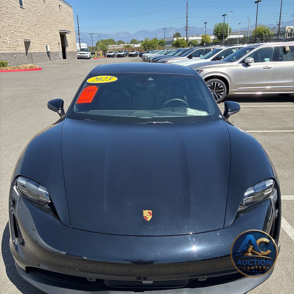 2023 Porsche Taycan Base