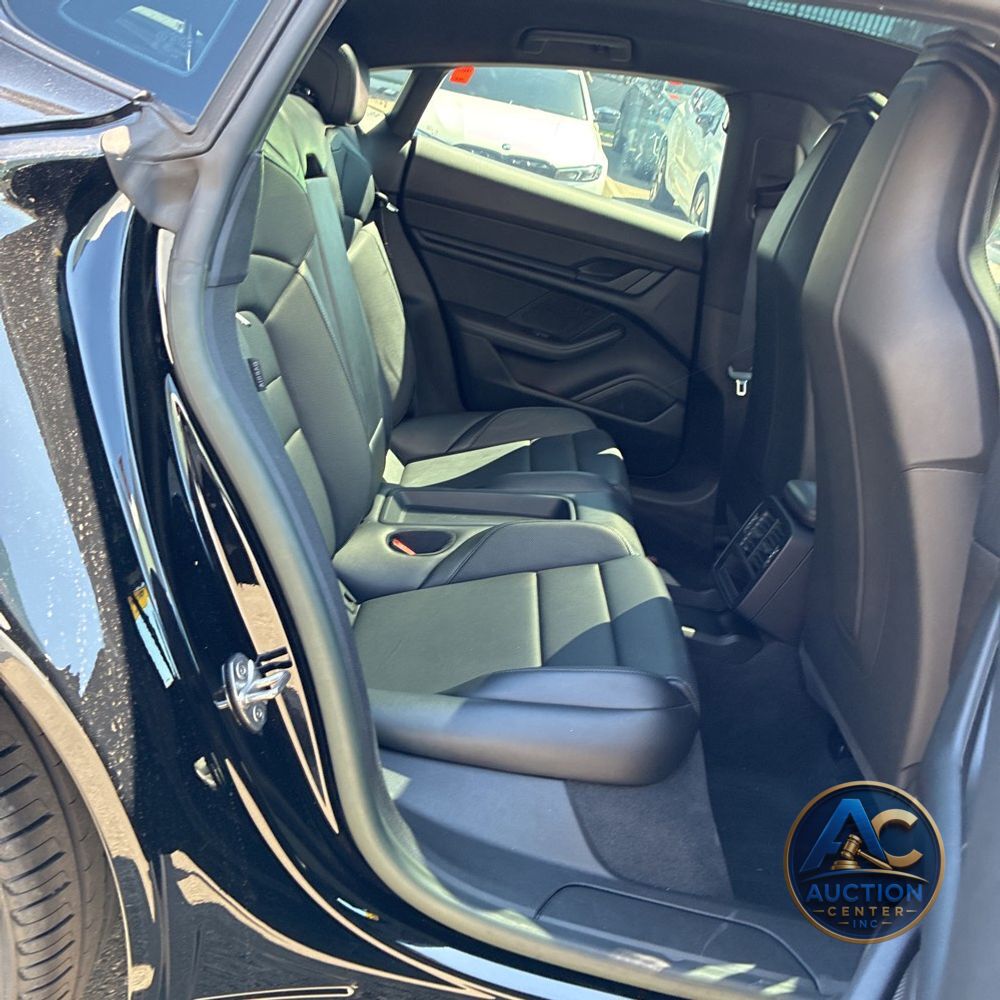 2023 Porsche Taycan Base