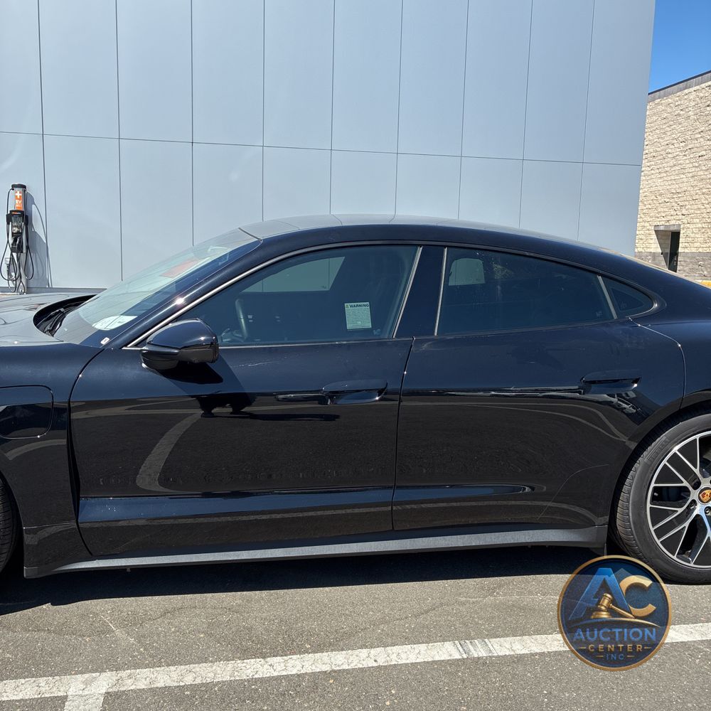 2023 Porsche Taycan Base