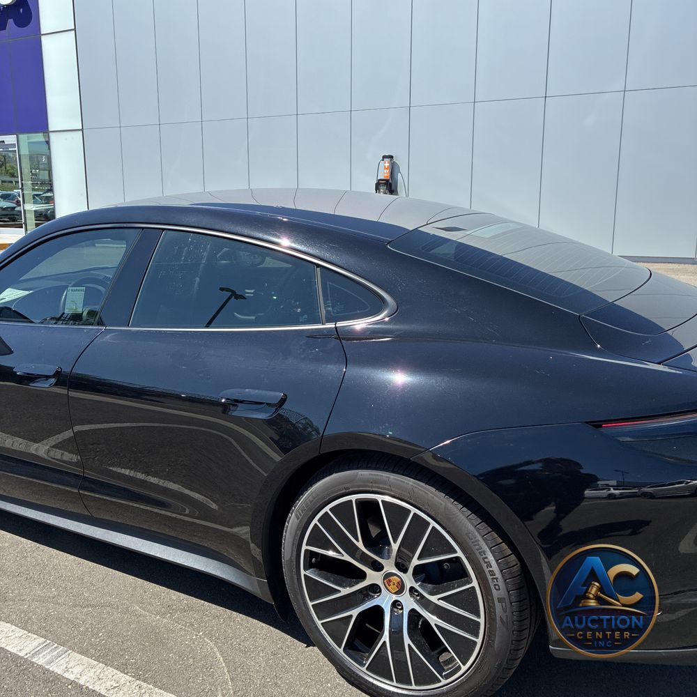2023 Porsche Taycan Base