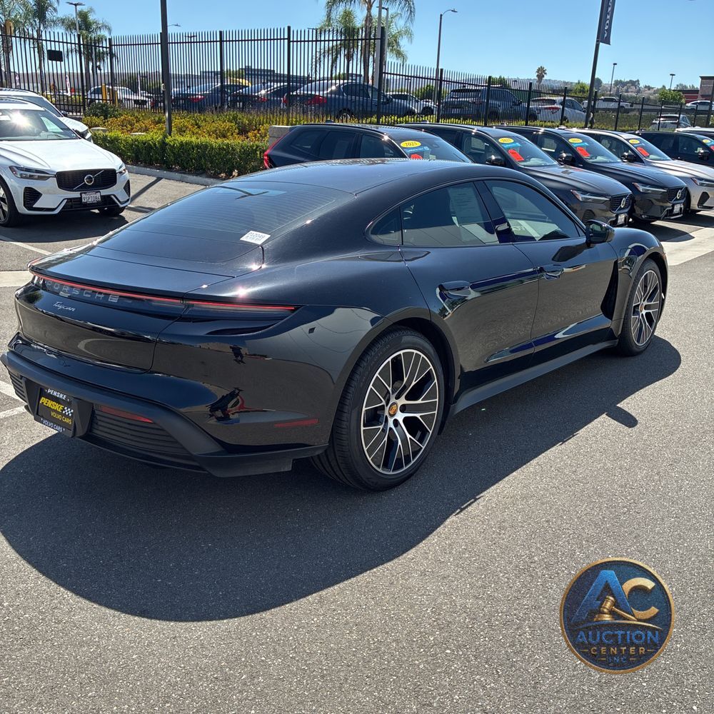 2023 Porsche Taycan Base