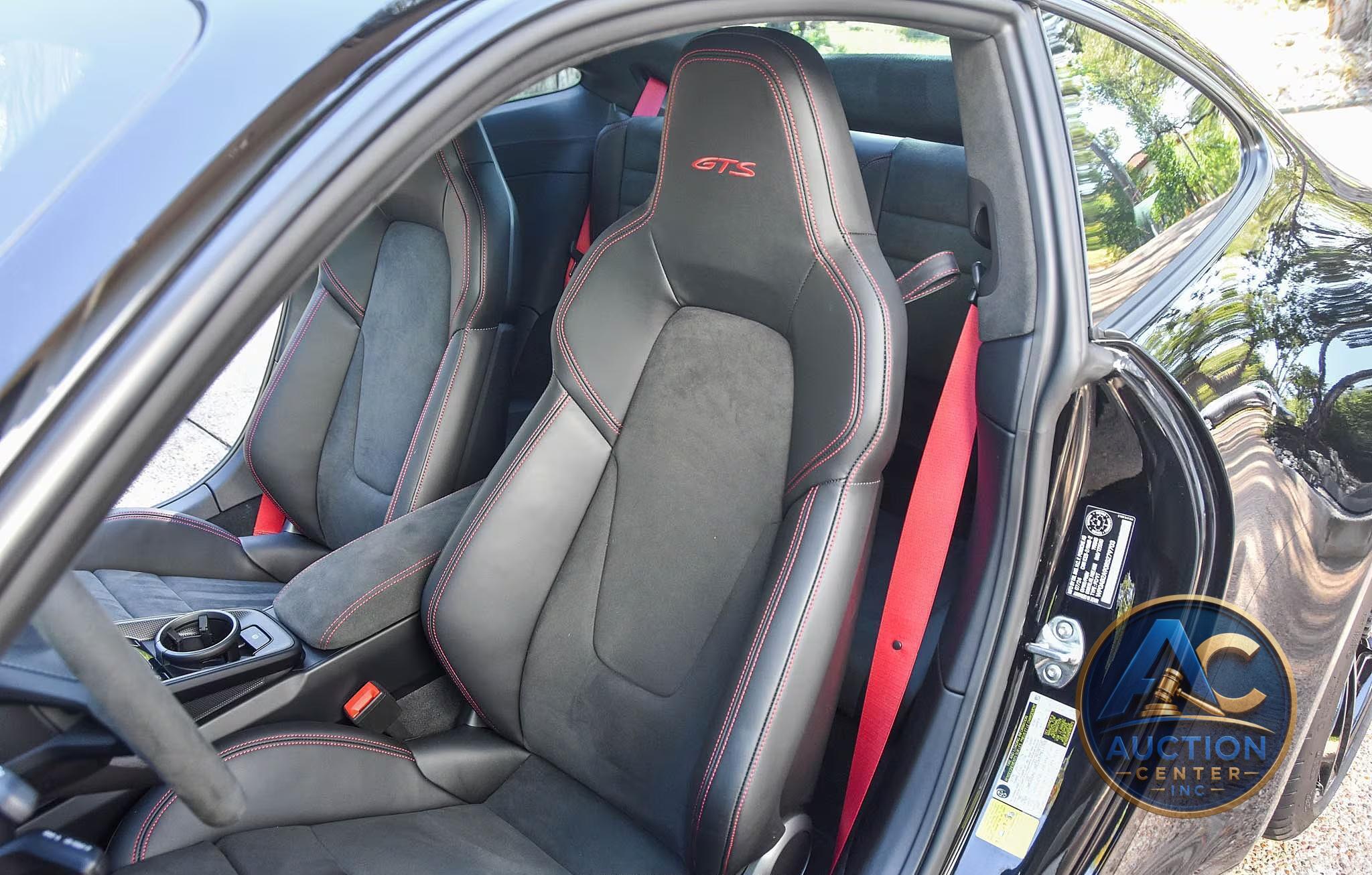 2024 Porsche 911 Carrera GTS