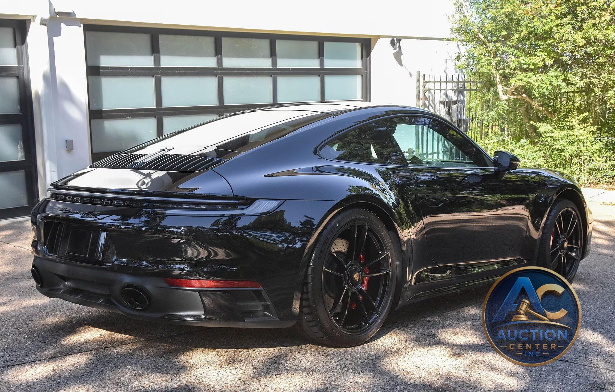 2024 Porsche 911 Carrera GTS