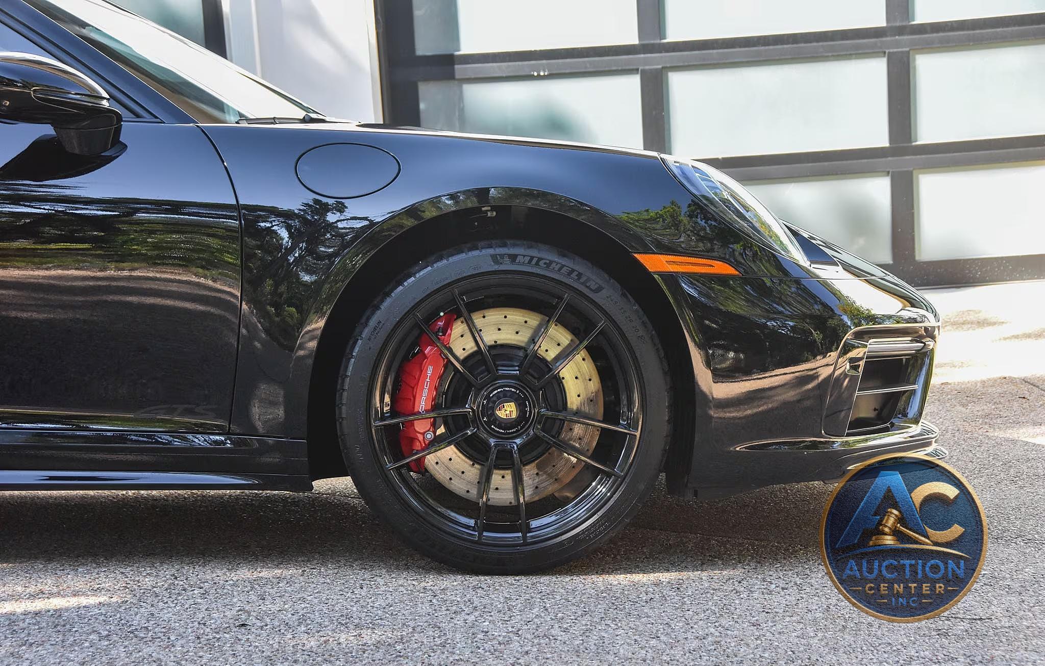 2024 Porsche 911 Carrera GTS