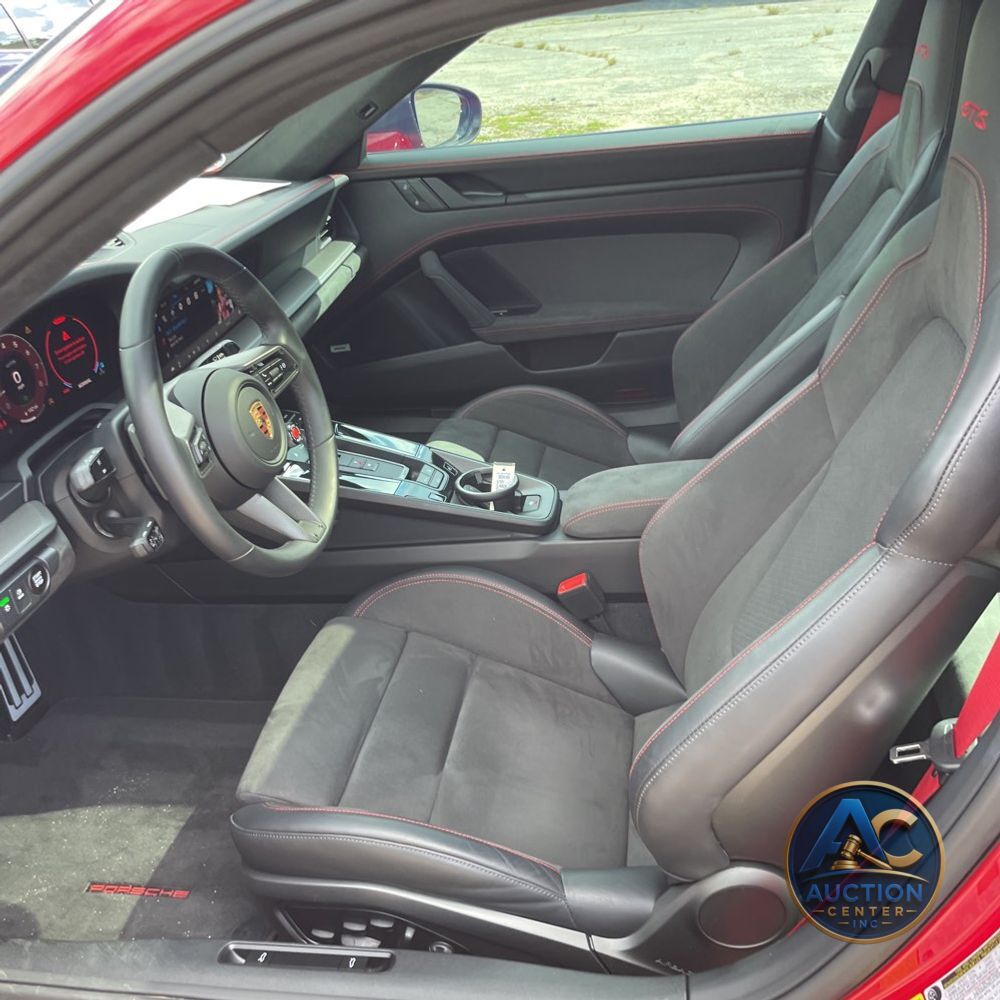 2025 Porsche 911 Carrera GTS