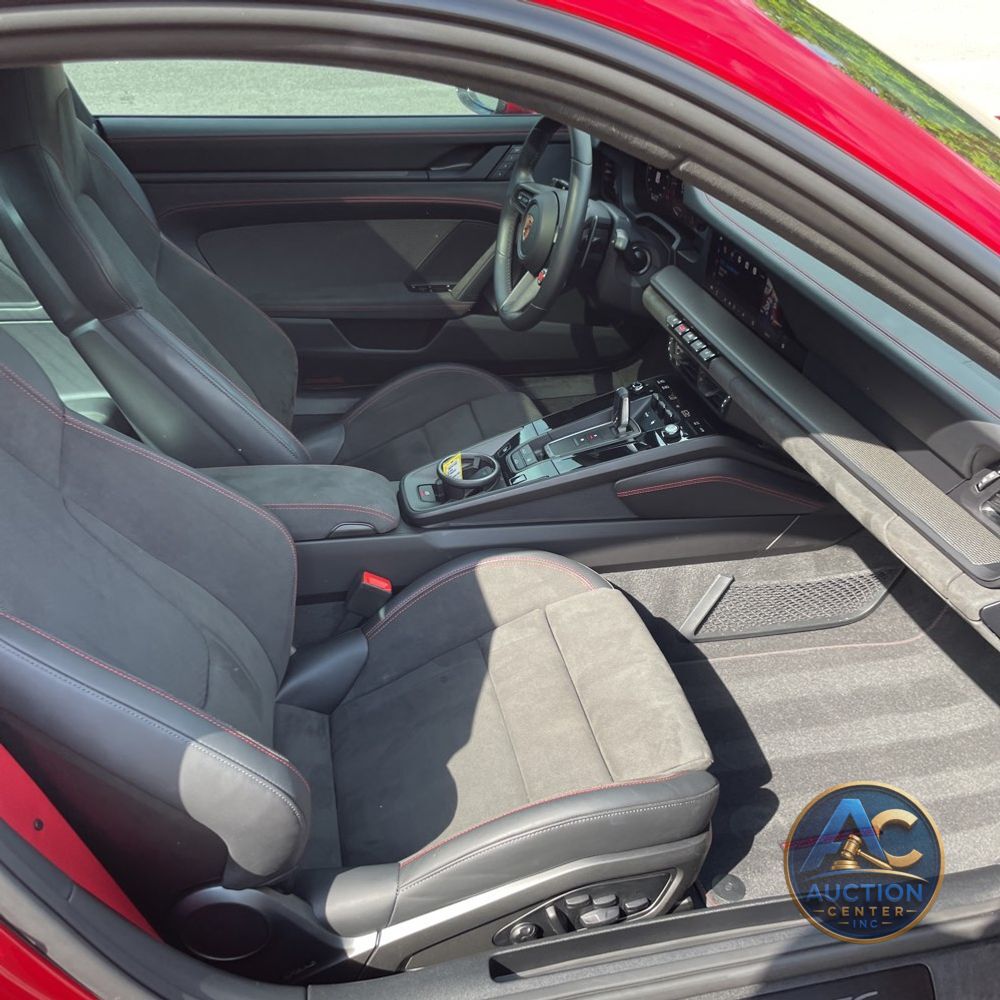2025 Porsche 911 Carrera GTS