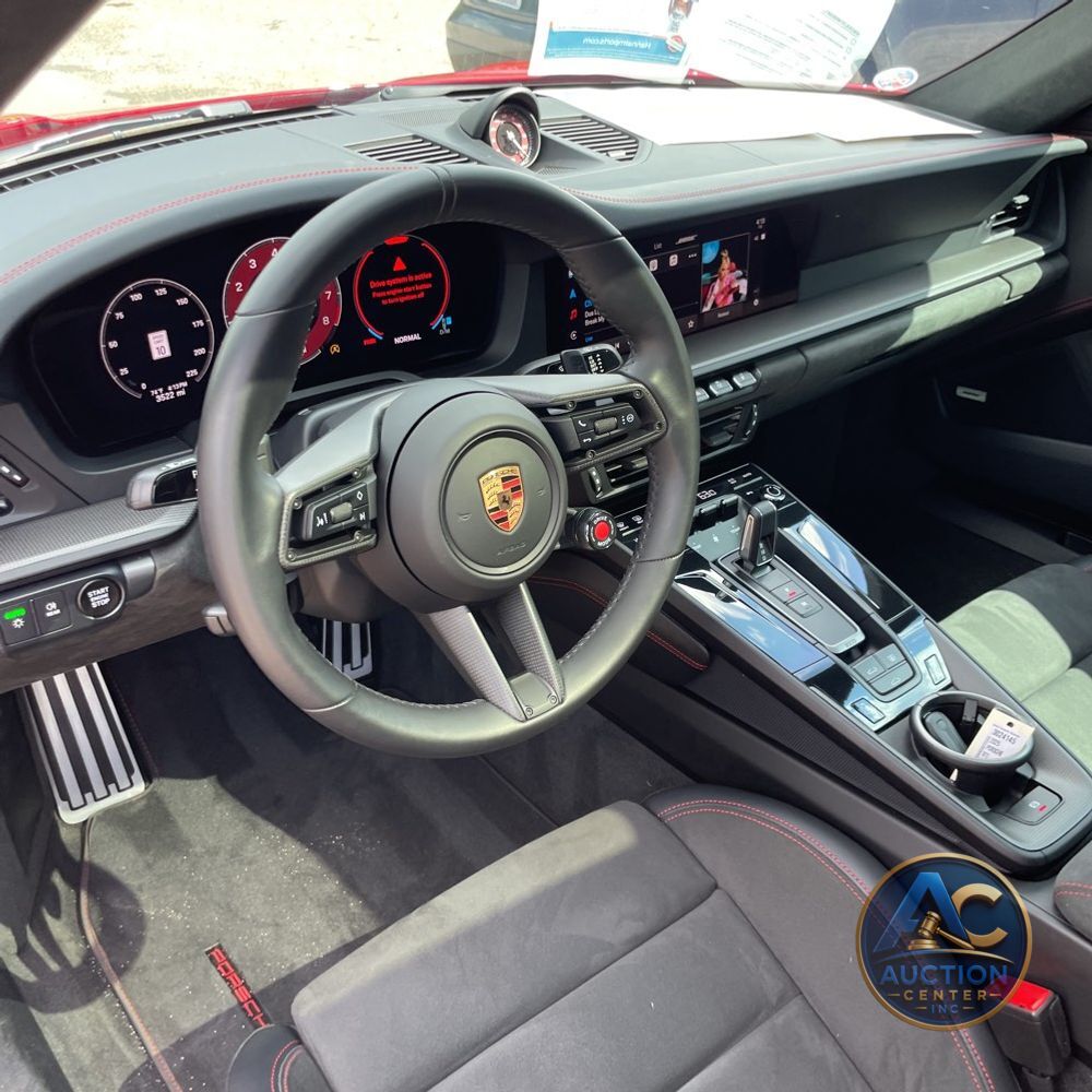2025 Porsche 911 Carrera GTS