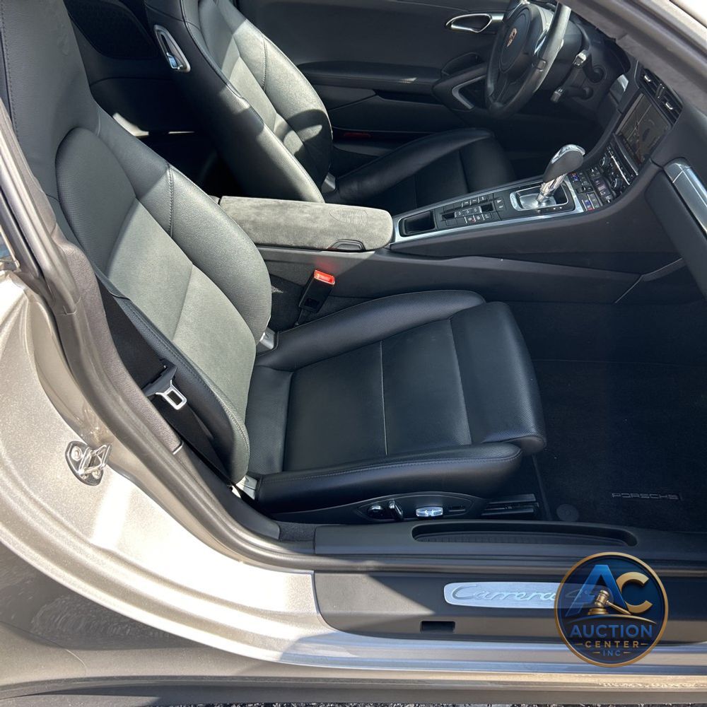 2013 Porsche 911 Carrera 4 4S