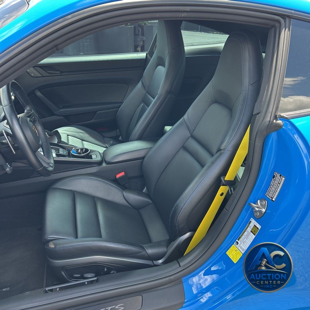 2022 Porsche 911 Carrera GTS