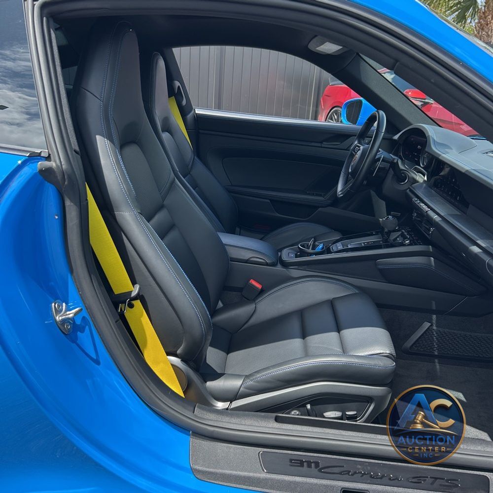 2022 Porsche 911 Carrera GTS