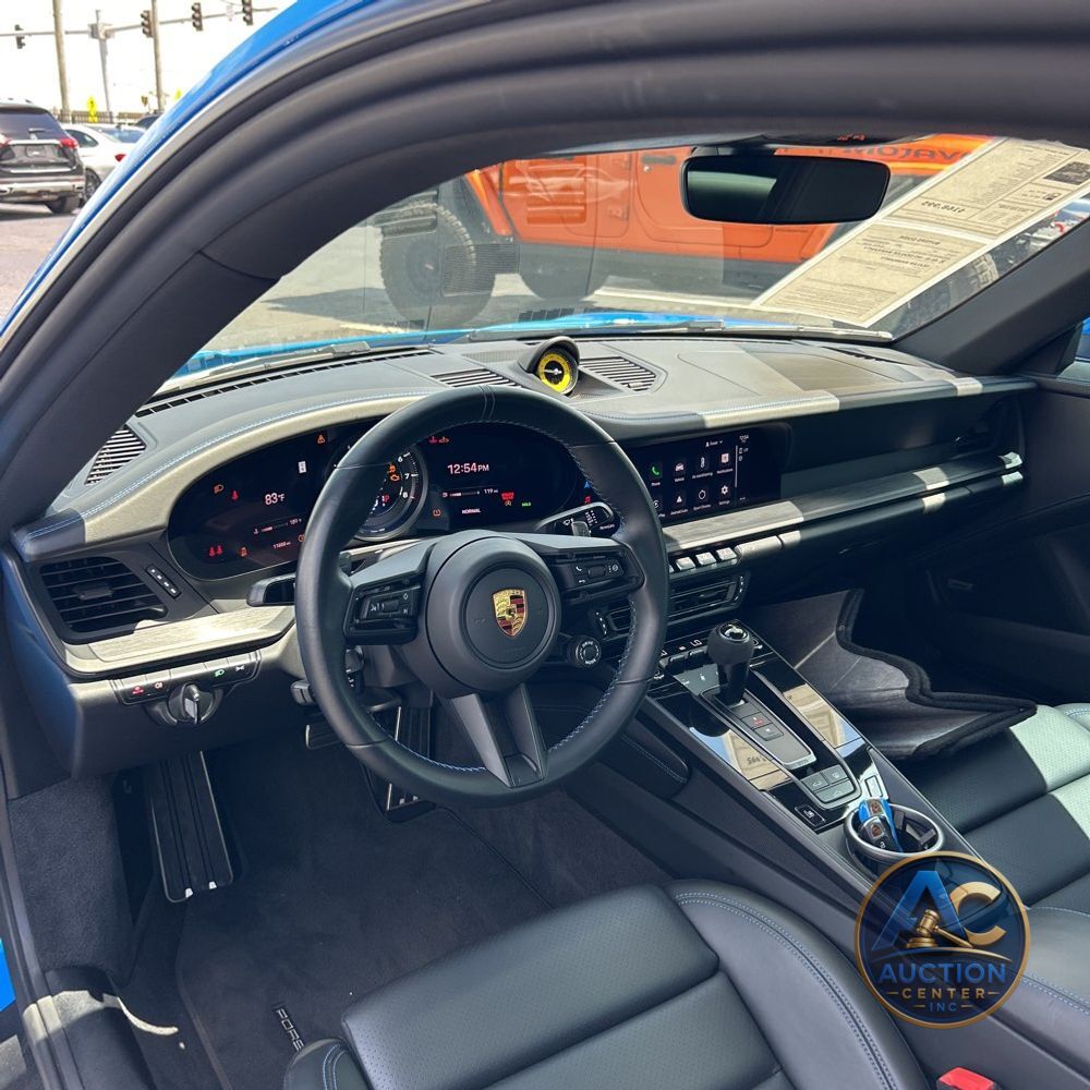 2022 Porsche 911 Carrera GTS