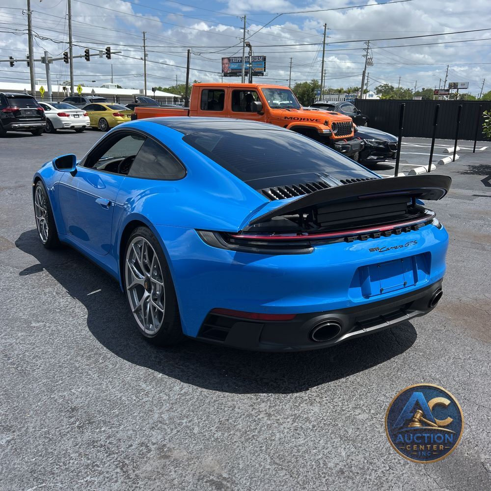 2022 Porsche 911 Carrera GTS
