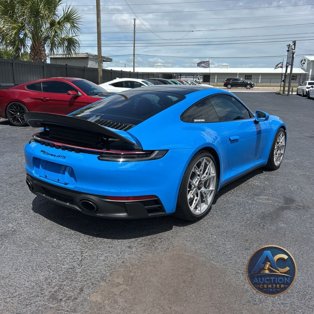 2022 Porsche 911 Carrera GTS