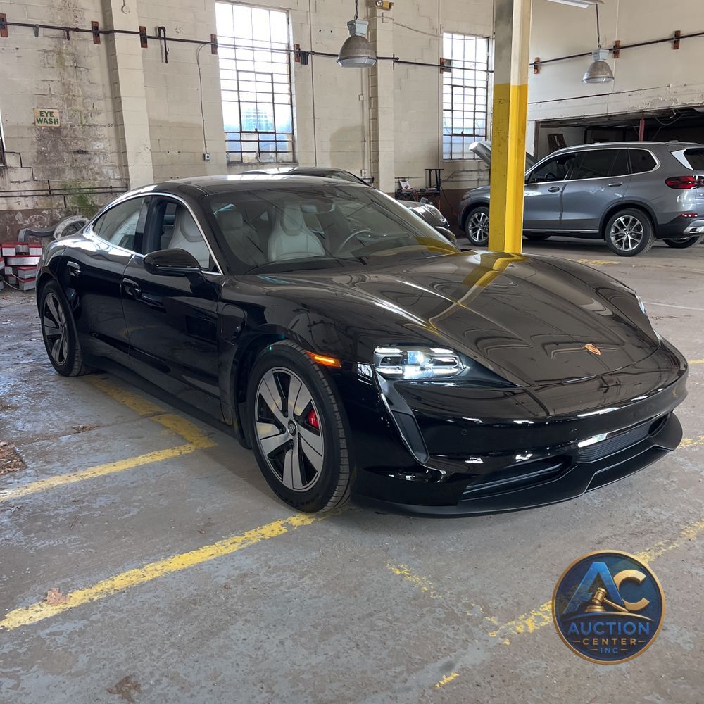 2024 Porsche Taycan 4S