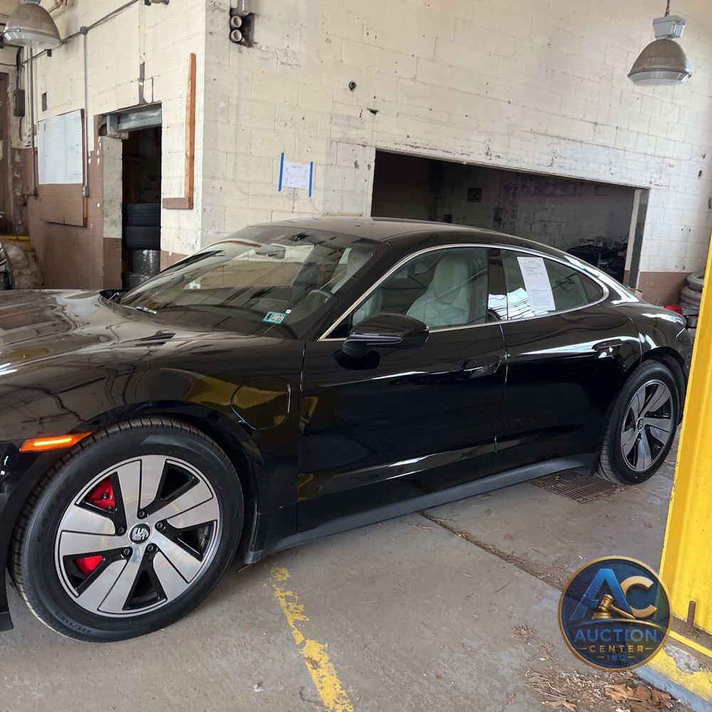 2024 Porsche Taycan 4S