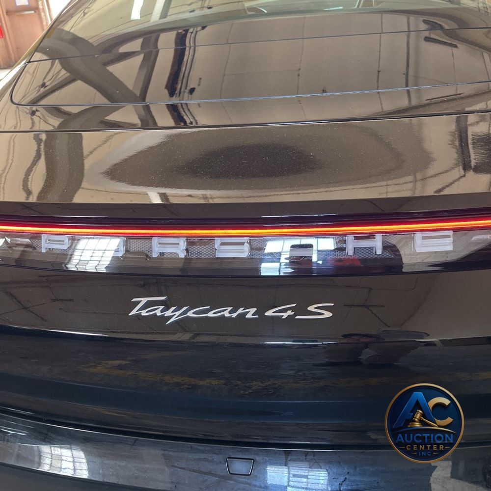 2024 Porsche Taycan 4S