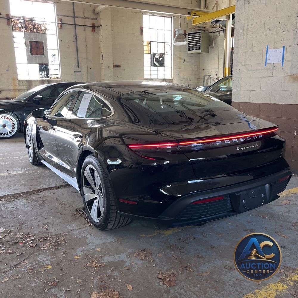2024 Porsche Taycan 4S
