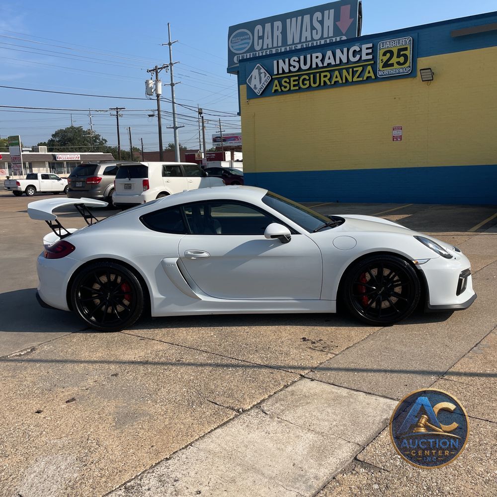2016 Porsche Cayman GT4