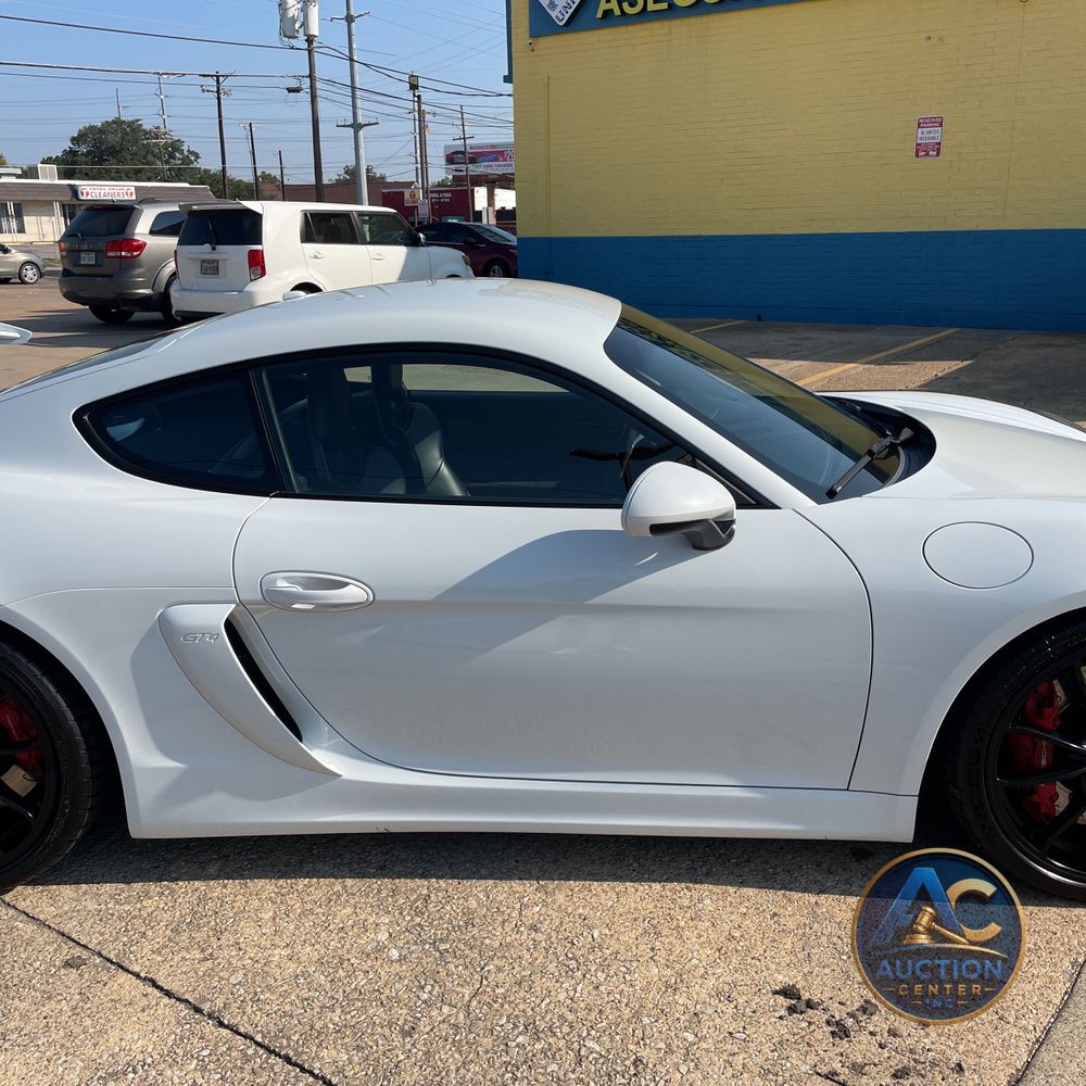 2016 Porsche Cayman GT4