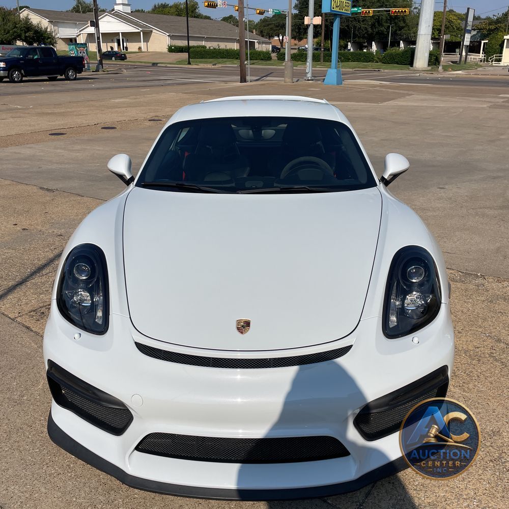 2016 Porsche Cayman GT4