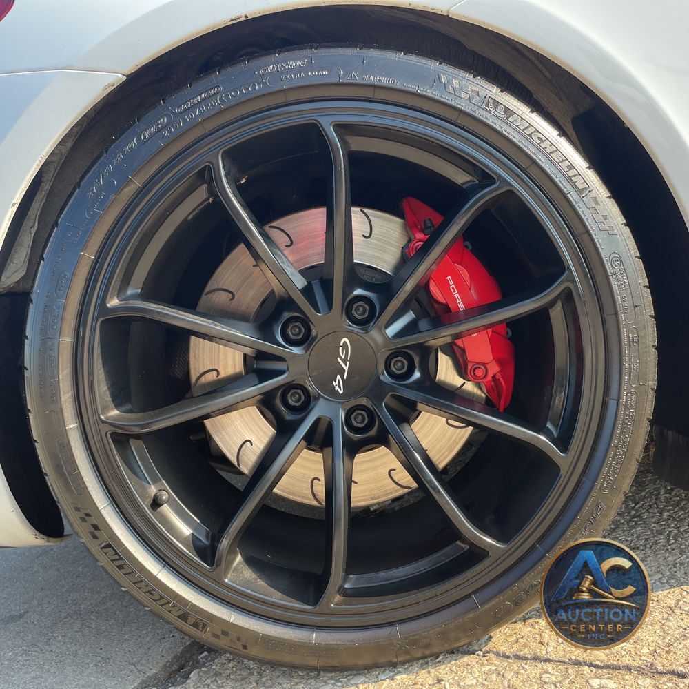 2016 Porsche Cayman GT4