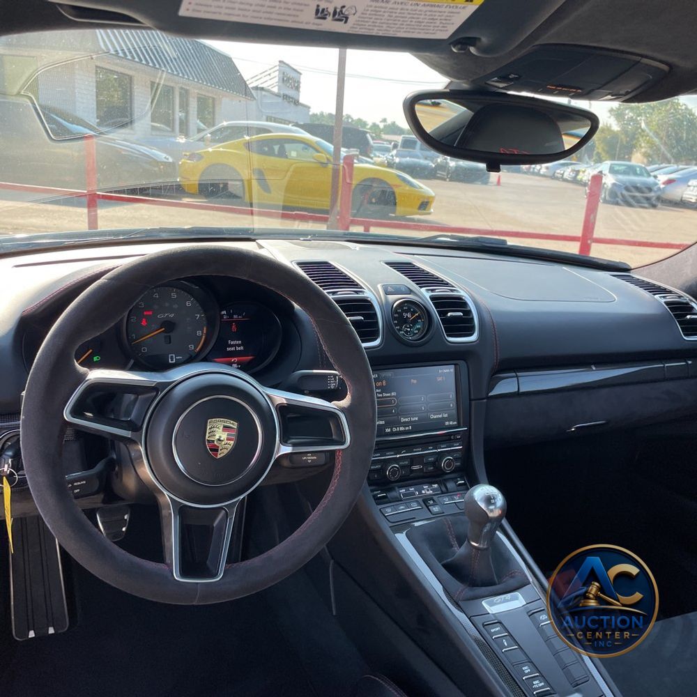 2016 Porsche Cayman GT4