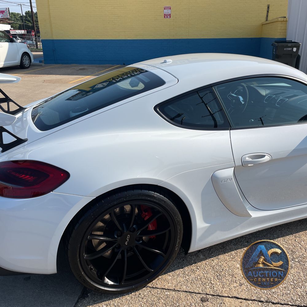 2016 Porsche Cayman GT4