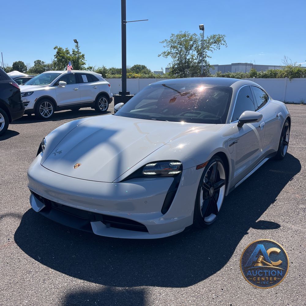 2021 Porsche Taycan Turbo