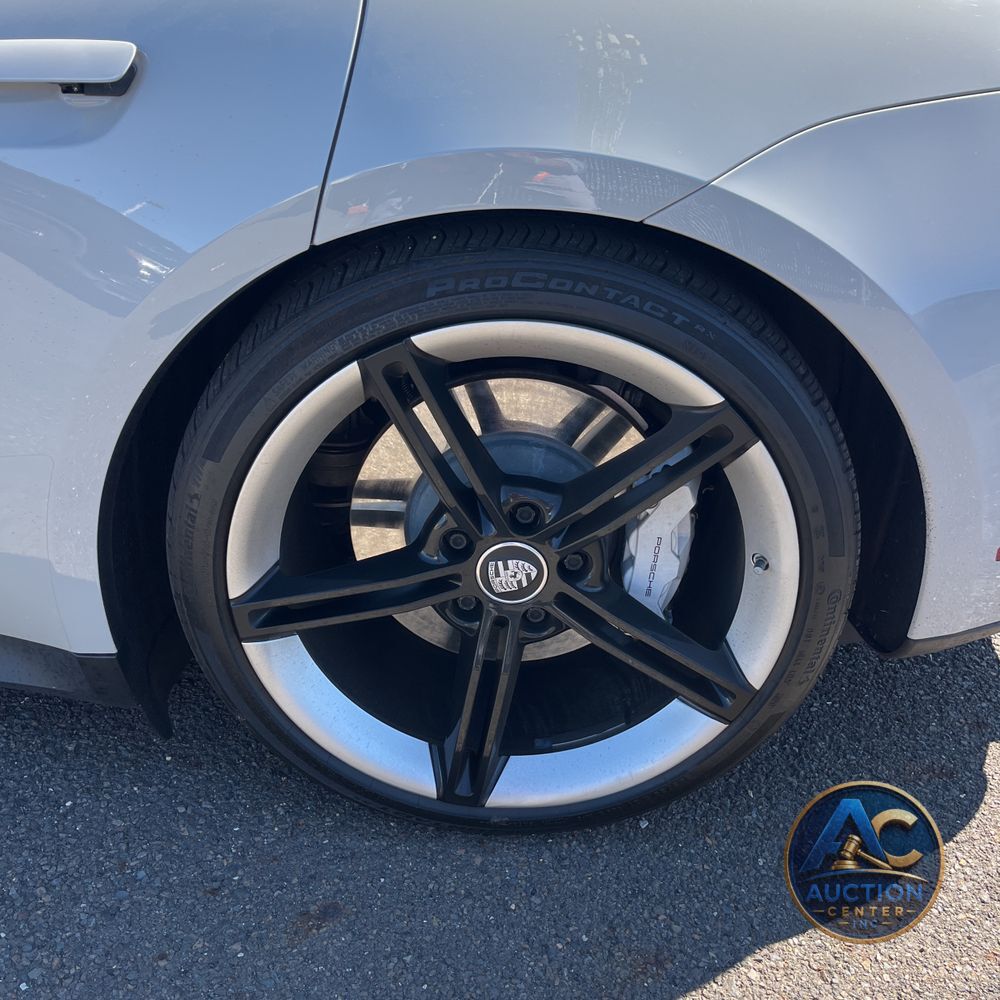 2021 Porsche Taycan Turbo