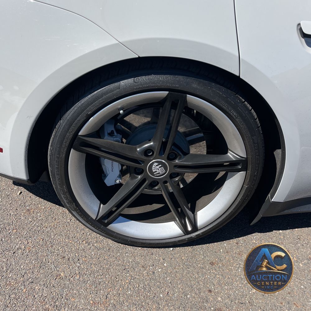 2021 Porsche Taycan Turbo